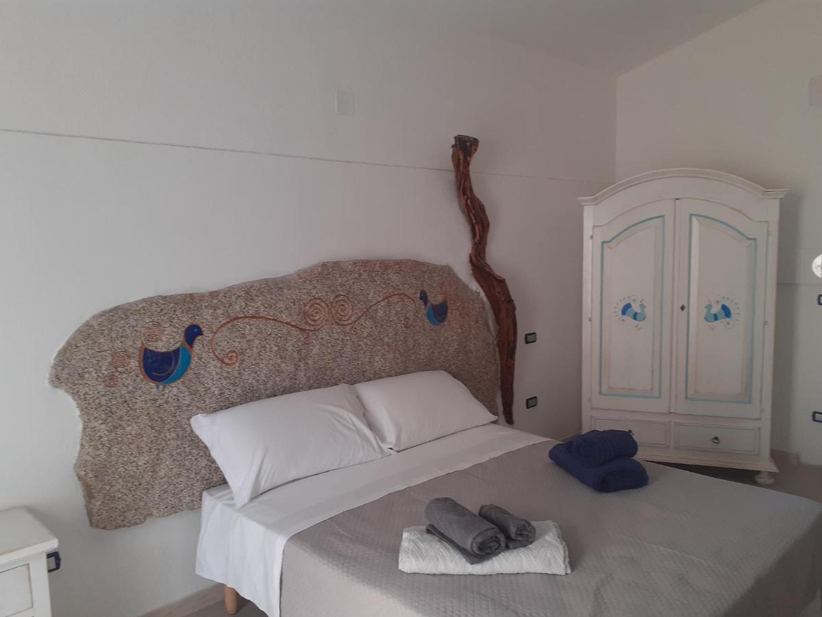 Bed And Breakfast Murales 오르고솔로 외부 사진